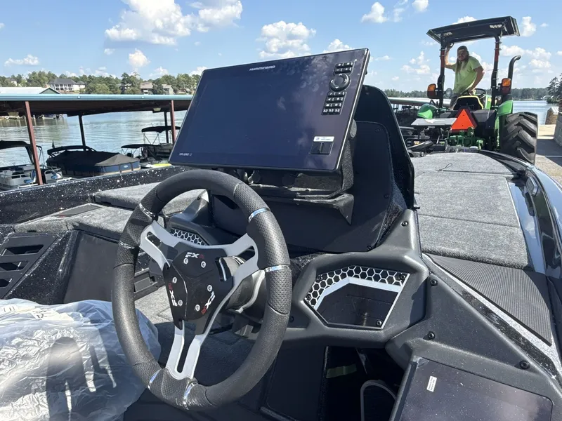 Slide: The Image of Skeeter FXR21 Limited 2025 - 13