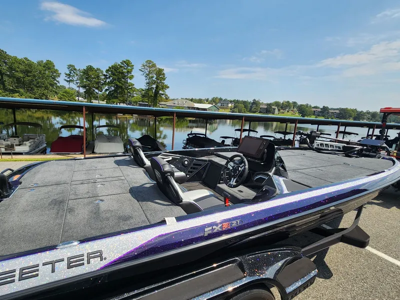 Slide: The Image of Skeeter FXR21 Limited 2025 - 6