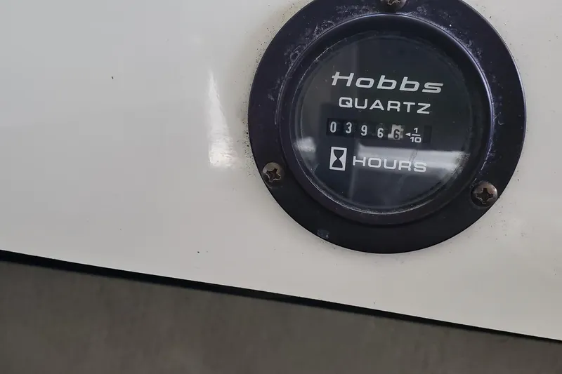 Slide: The Image of Hobbs Quartz hour meter on 2006 Cobalt 246, displaying 3966.1 hours. - 43