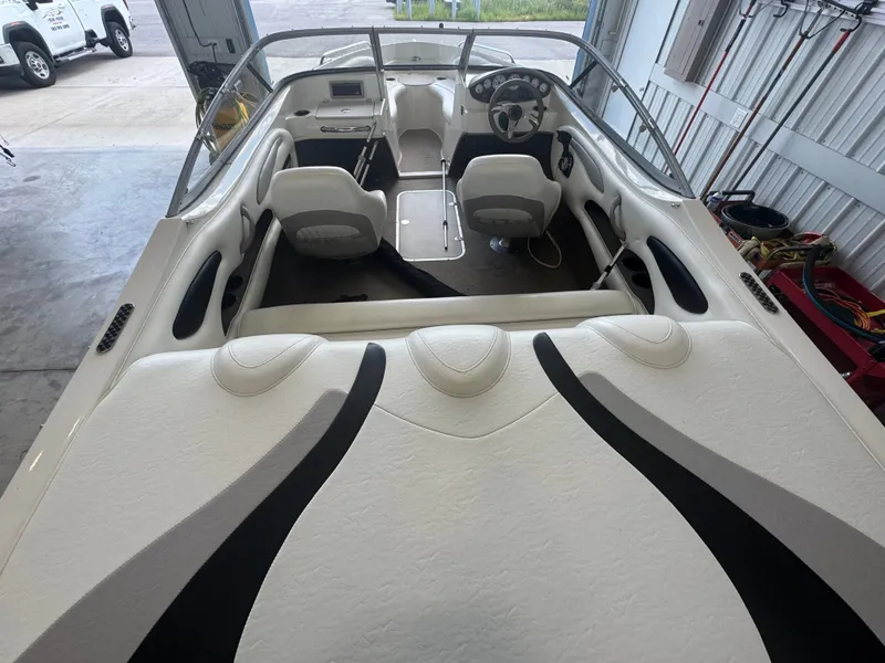 Slide: The Image of Stingray 195 LX 2009 - 15