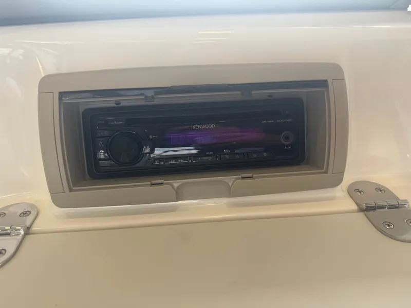 Slide: The Image of Stingray 195 LX 2009 - 25