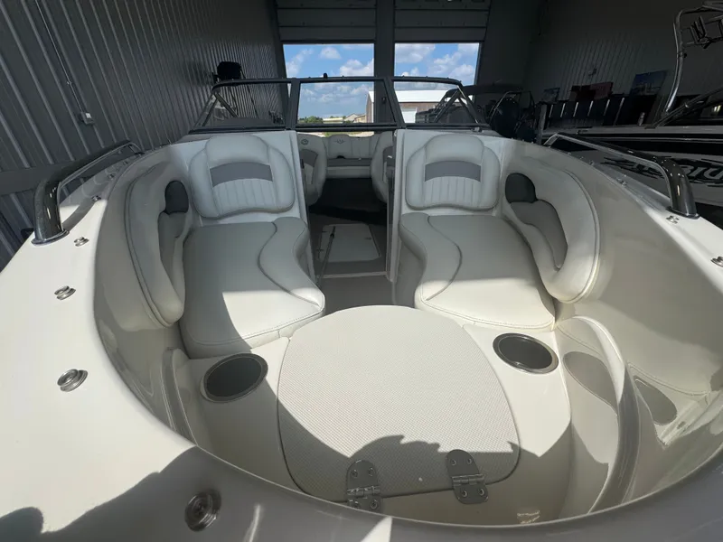 Slide: The Image of Stingray 195 LX 2009 - 4