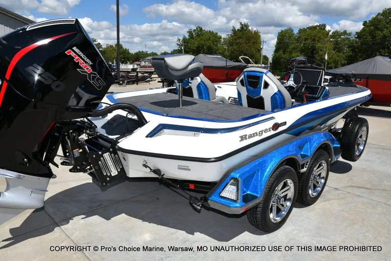 Slide: The Image of Ranger Z520R 2026 - 18