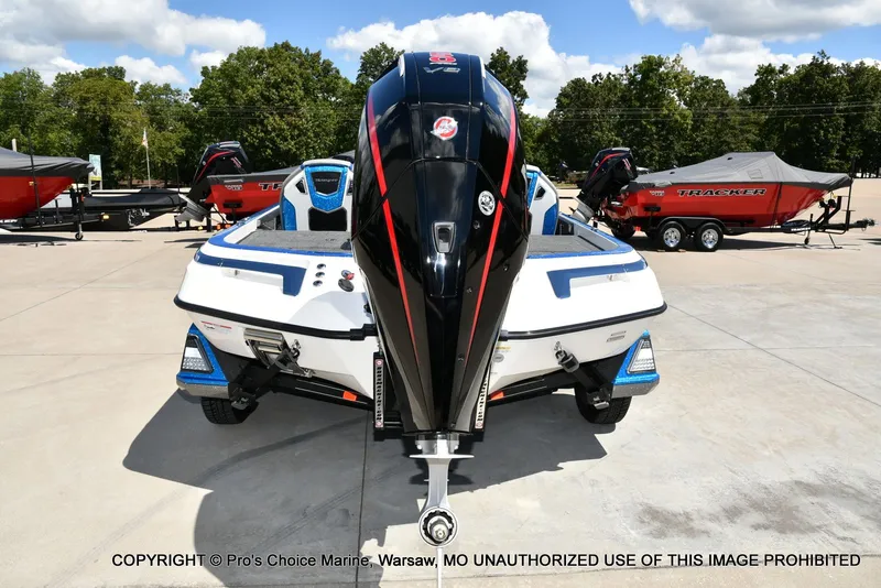 Slide: The Image of Ranger Z520R 2026 - 24