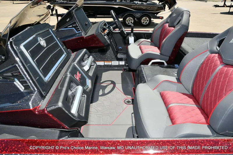 Slide: The Image of Ranger Boats Z520R Dual Console 2026 - 20
