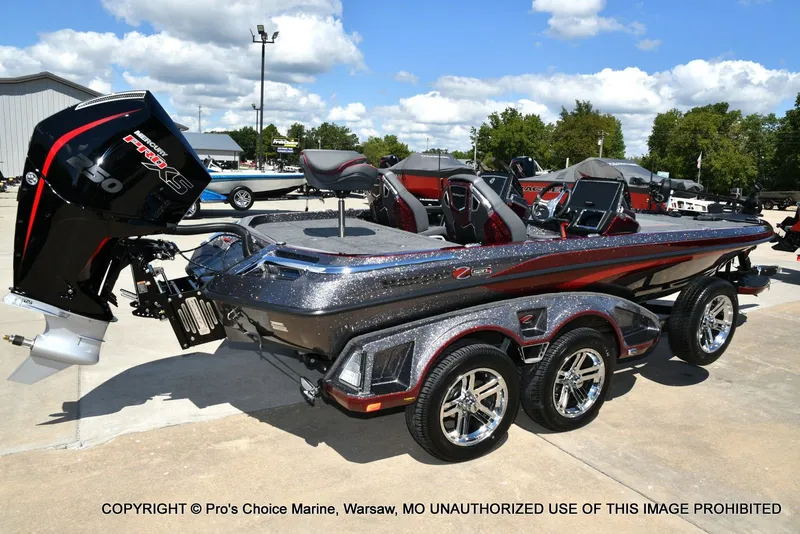 Slide: The Image of Ranger Boats Z520R Dual Console 2026 - 23