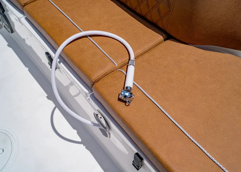 Slide: The Image of Sea Hunt Ultra 245 SE 2026 - 10