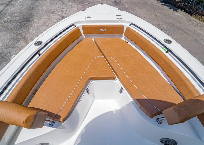 Slide: The Image of Sea Hunt Ultra 245 SE 2026 - 28