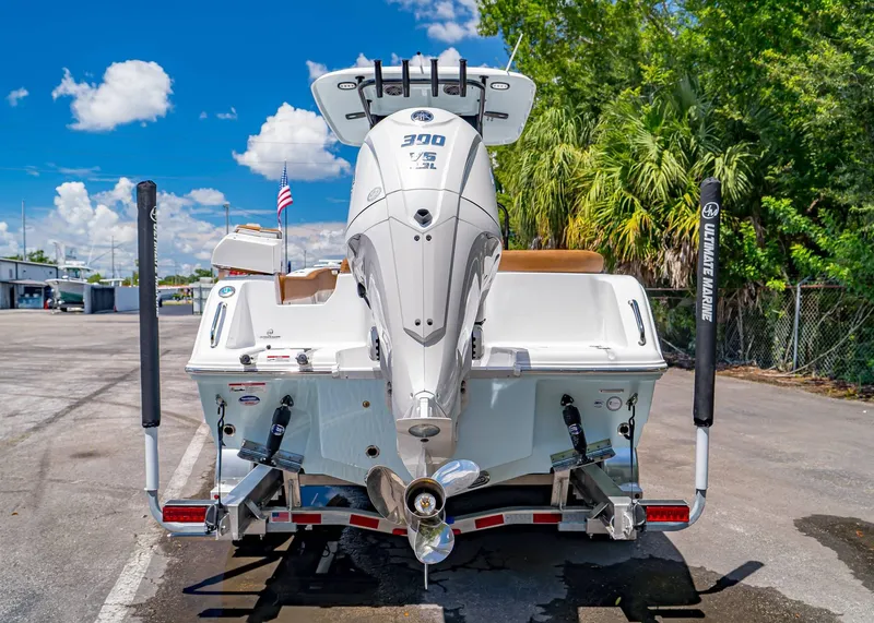 Slide: The Image of Sea Hunt Ultra 245 SE 2026 - 4