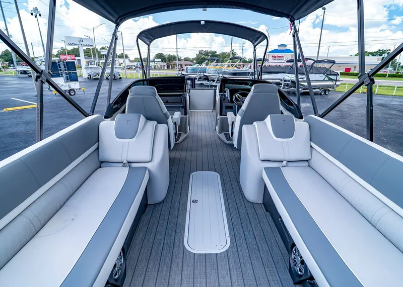 Slide: The Image of Tahoe Cascade 25' Quad Lounge 2025 - 7