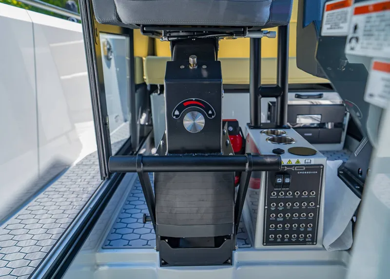 Slide: The Image of XO Boats DFNDR 9 2023 - 20