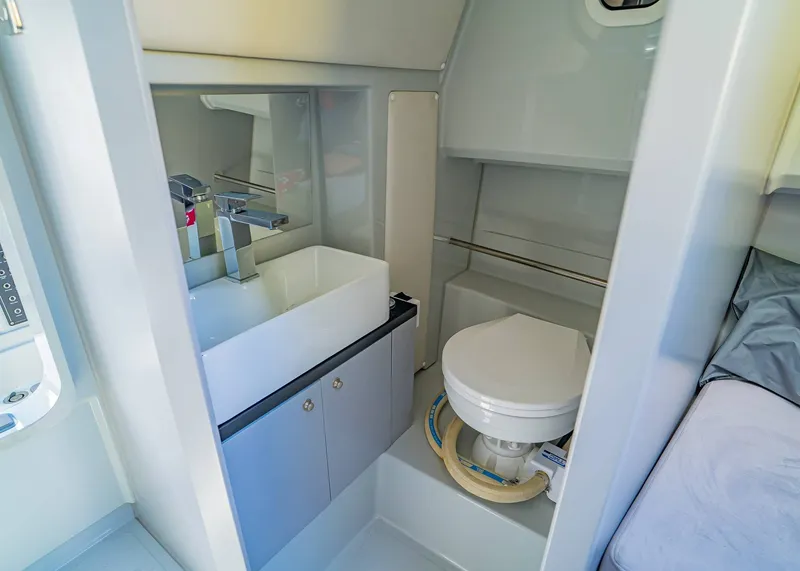 Slide: The Image of XO Boats DFNDR 9 2023 - 22