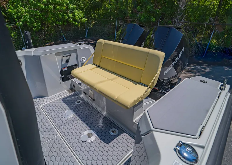 Slide: The Image of XO Boats DFNDR 9 2023 - 6