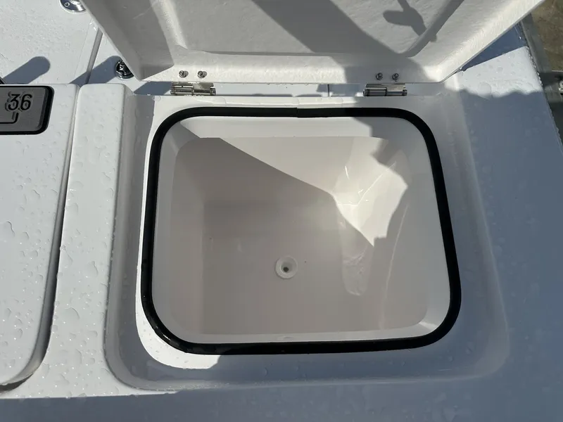 Slide: The Image of Twin Vee GFX 24GFX 2026 - 11