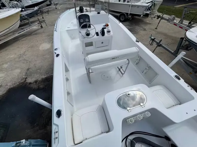 Slide: The Image of Sea Hunt 207 Triton 2009 - 5