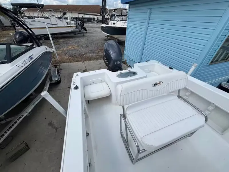 Slide: The Image of Sea Hunt 207 Triton 2009 - 7