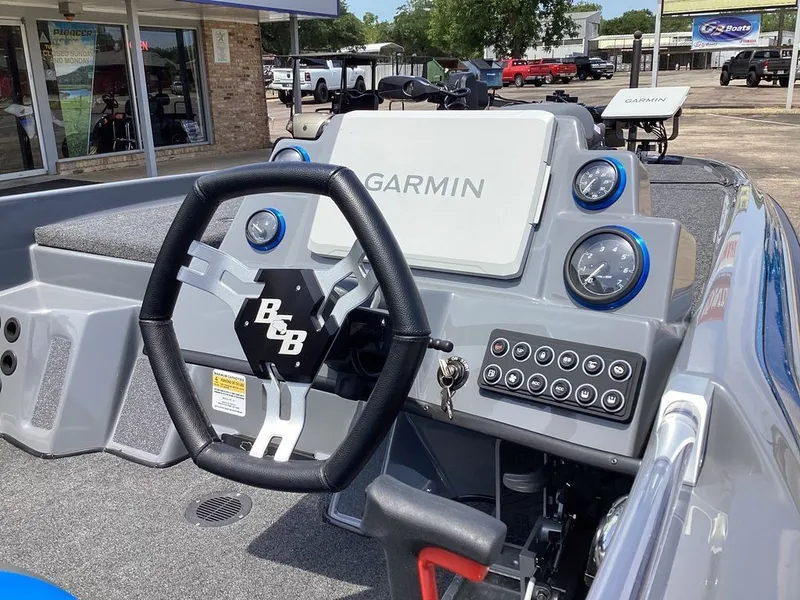 Slide: The Image of Bass Cat Cougar FTD 2025 - 9