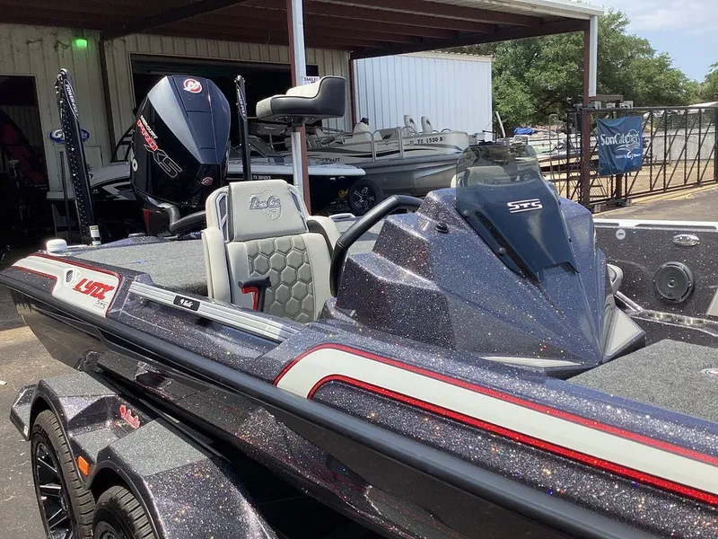 Slide: The Image of Bass Cat Lynx STS 2025 - 17