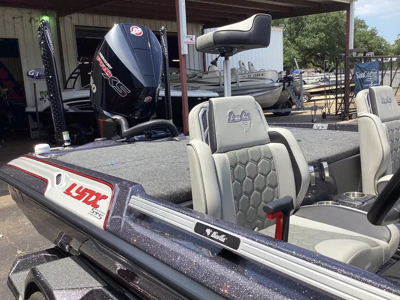 Slide: The Image of Bass Cat Lynx STS 2025 - 18