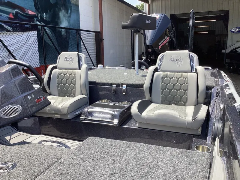 Slide: The Image of Bass Cat Lynx STS 2025 - 21