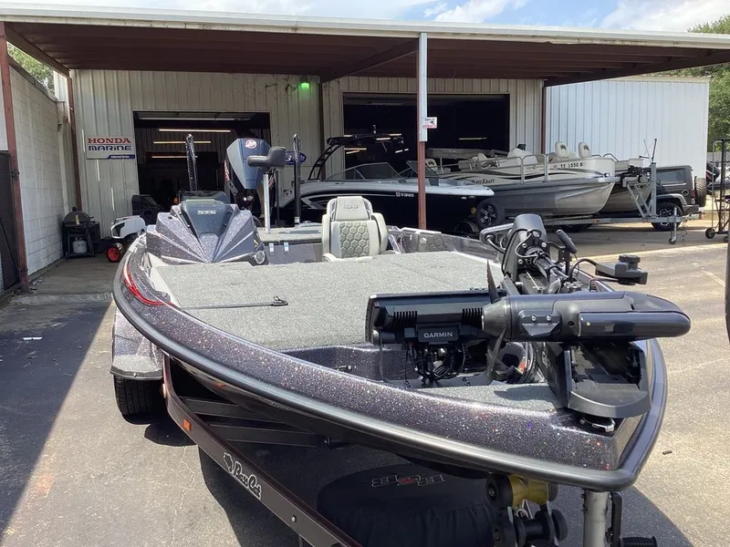 Slide: The Image of Bass Cat Lynx STS 2025 - 5