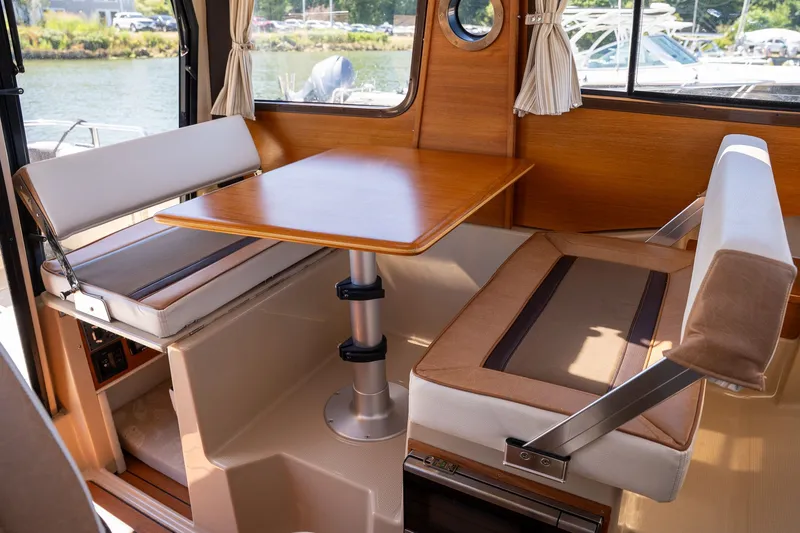 Slide: The Image of Ranger Tug R-23 2017 - 14