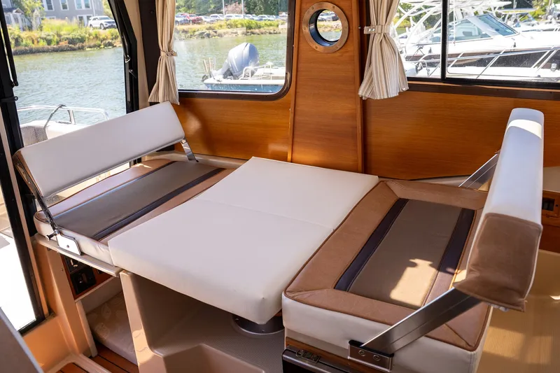 Slide: The Image of Ranger Tug R-23 2017 - 15