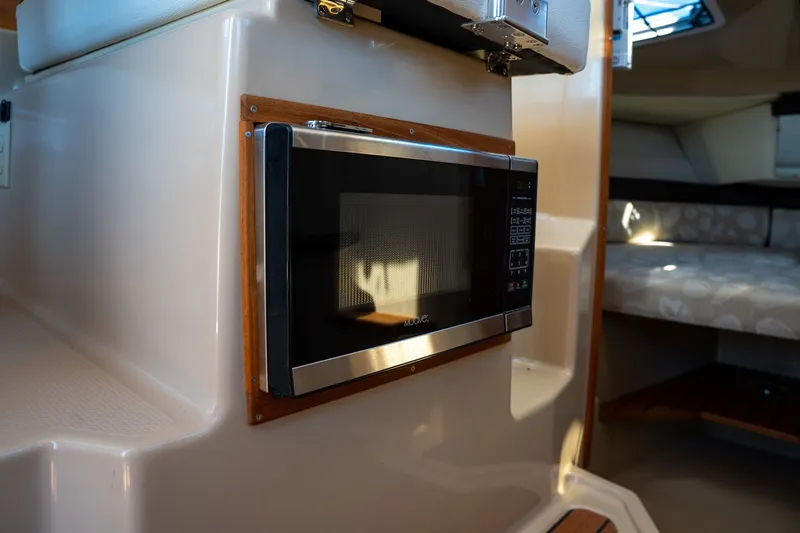 Slide: The Image of Ranger Tug R-23 2017 - 19