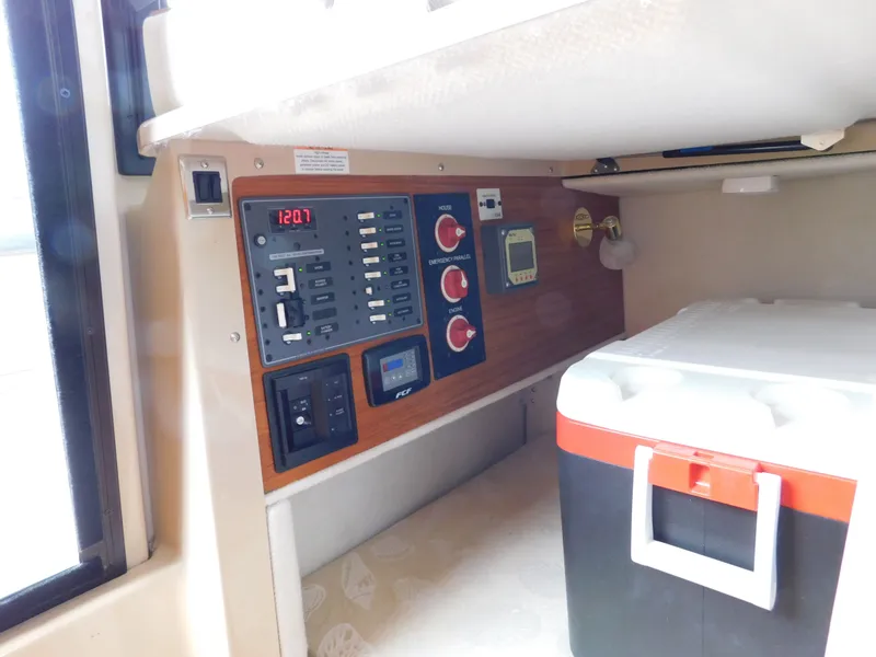 Slide: The Image of Ranger Tug R-23 2017 - 21