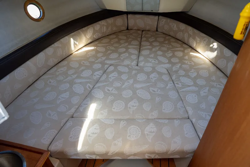 Slide: The Image of Ranger Tug R-23 2017 - 23