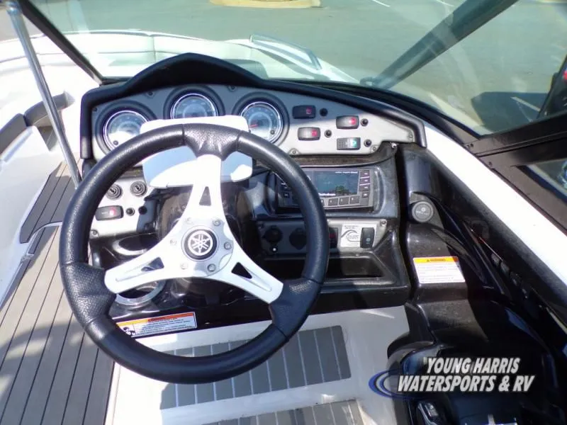 Slide: The Image of Yamaha 212X 2016 - 14