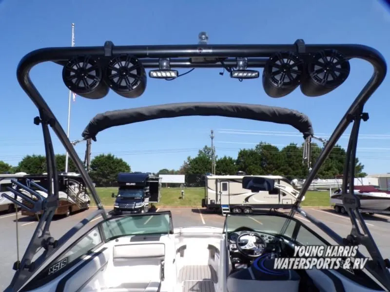 Slide: The Image of Yamaha 212X 2016 - 15