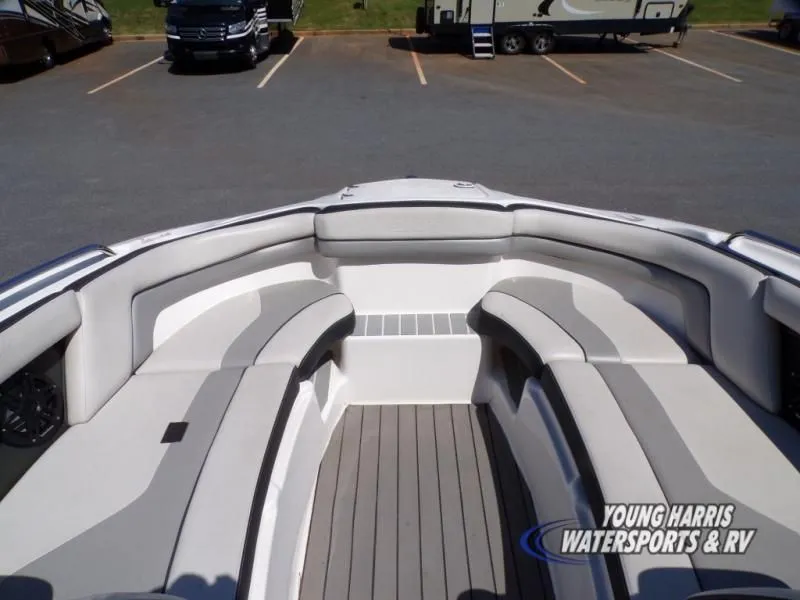 Slide: The Image of Yamaha 212X 2016 - 25