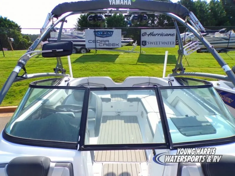 Slide: The Image of Yamaha 212X 2016 - 7