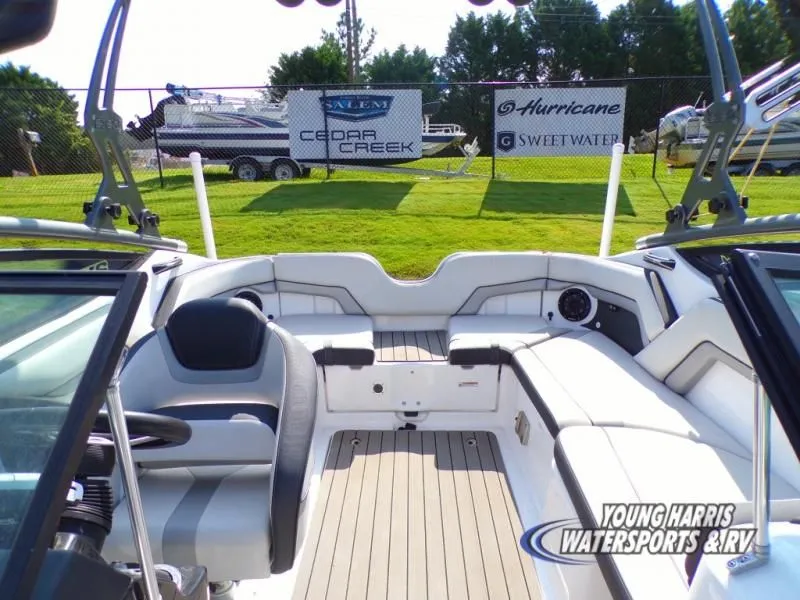 Slide: The Image of Yamaha 212X 2016 - 8