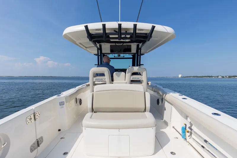 Slide: The Image of Boston Whaler 330R 2023 - 19