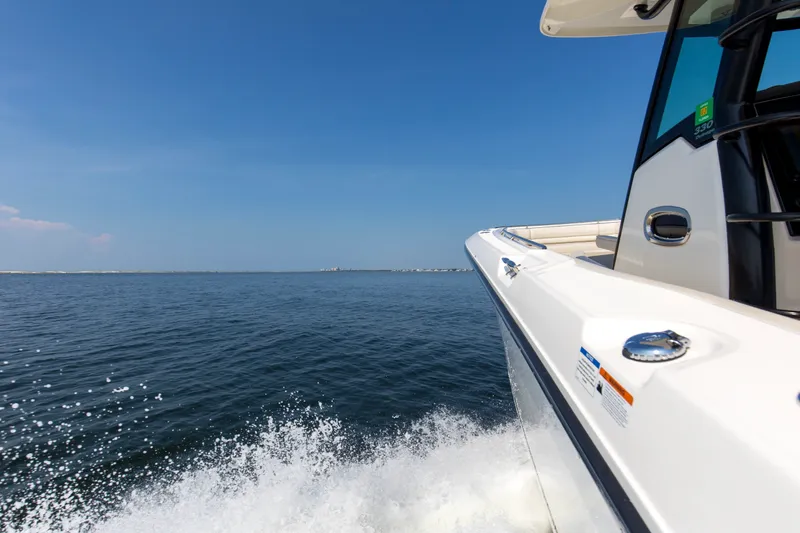 Slide: The Image of Boston Whaler 330R 2023 - 11