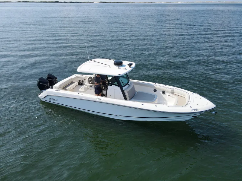 Slide: The Image of Boston Whaler 330R 2023 - 58
