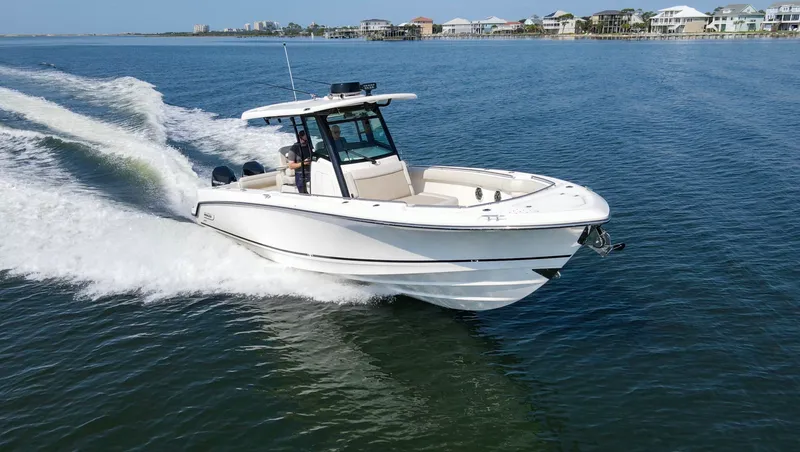 Slide: The Image of Boston Whaler 330R 2023 - 9
