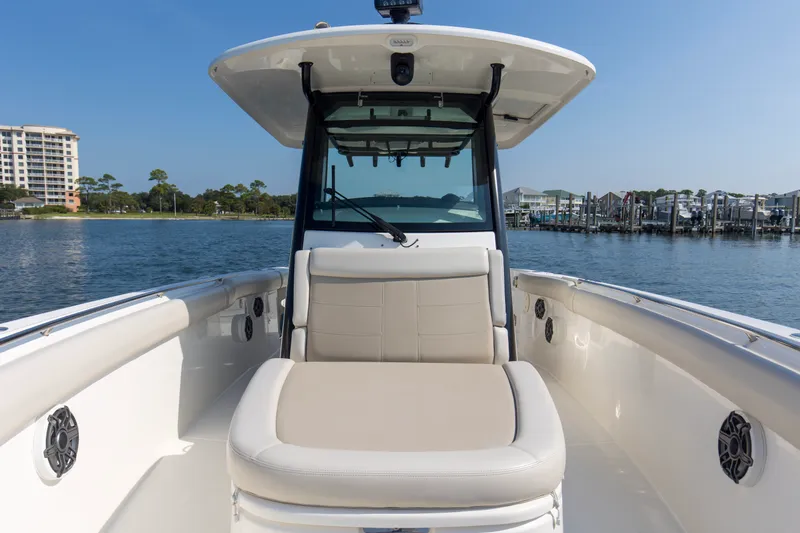 Slide: The Image of Boston Whaler 330R 2023 - 27