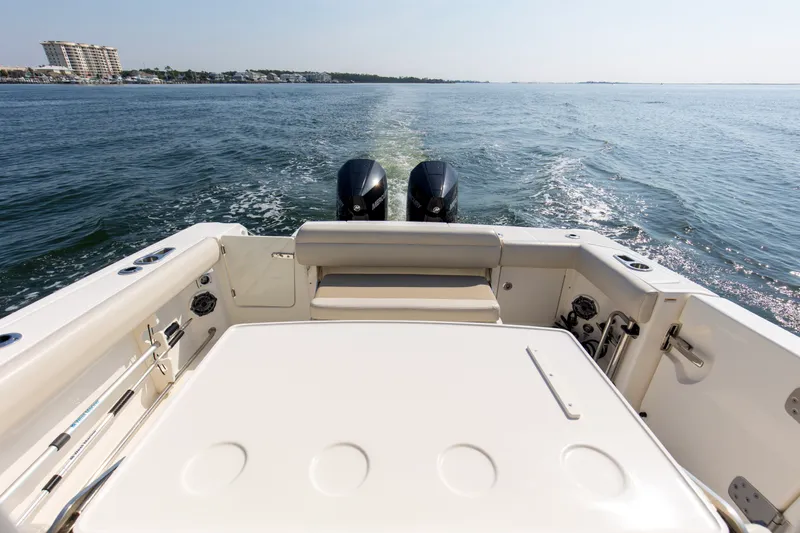 Slide: The Image of Boston Whaler 330R 2023 - 22