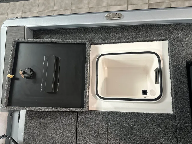 Slide: The Image of Vexus AVX 181 Defender 2026 - 12