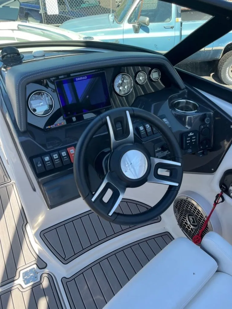 Slide: The Image of Monterey M6 2022 - 11