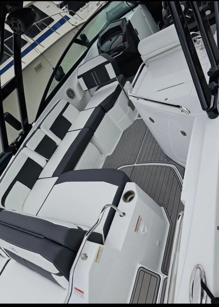 Slide: The Image of Monterey M6 2022 - 5