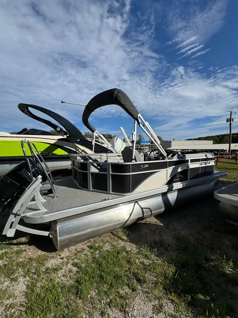 Slide: The Image of Bennington 20SLM 2021 - 4