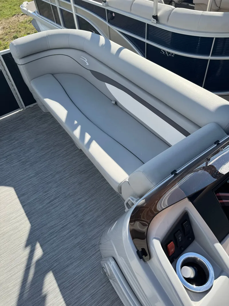 Slide: The Image of Bennington 20SLM 2021 - 9