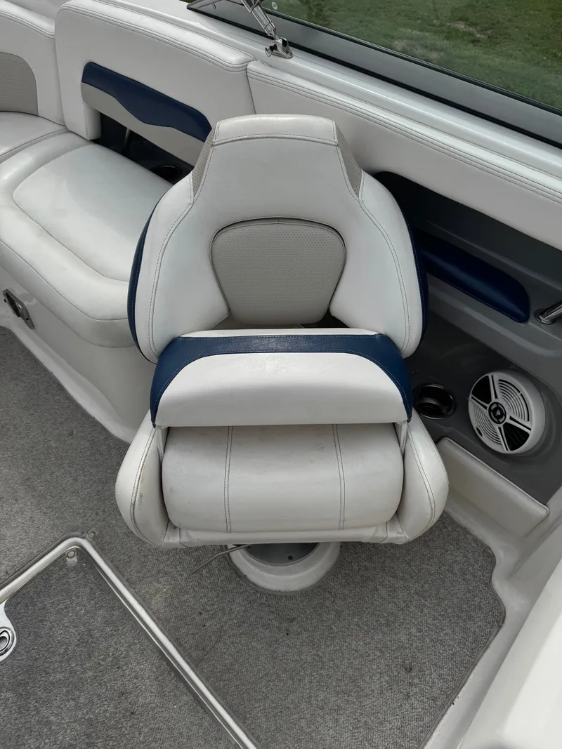 Slide: The Image of Chaparral 246 SSi 2012 - 10