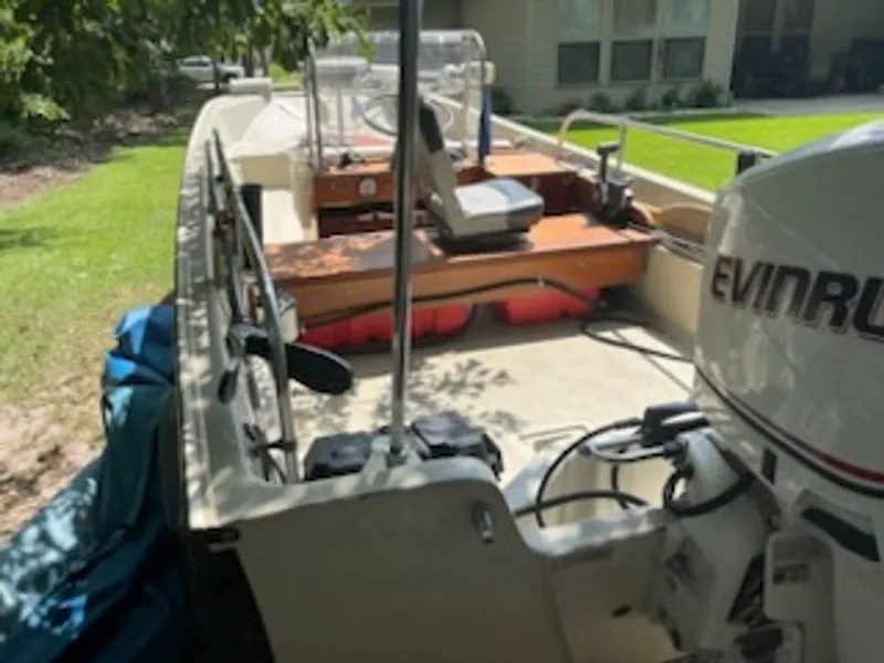 Slide: The Image of Boston Whaler 17 Sport GLS 1988 - 4