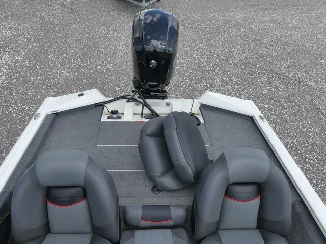 Slide: The Image of Tracker Pro Team 175 TXW Tournament Edition 2022 - 23