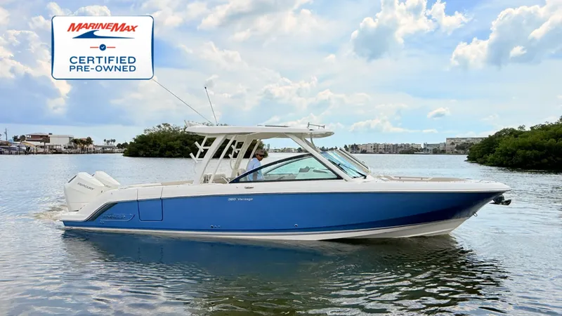The Image of Boston Whaler 320 Vantage 2024 - 0